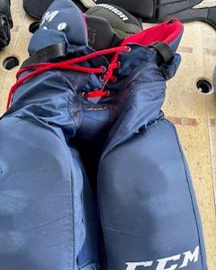 #002 Pantaloni Hockey CCM
